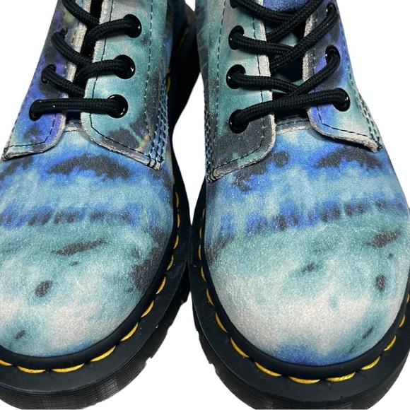 Dr. Martens NIB Pascal Blue Summer Tie Dye Lace Up Boots Women's US 7 EU 38 - Picture 10 of 14